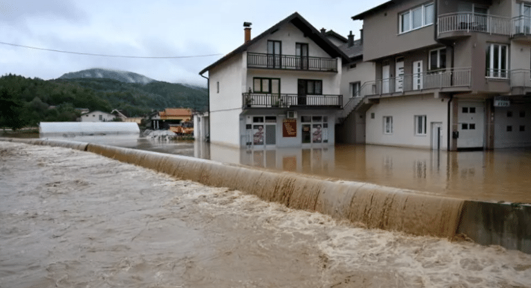 Βοσνία: Σφοδρές βροχοπτώσεις και πλημμύρες πλήττουν τη χώρα – Τουλάχιστον 14 νεκροί