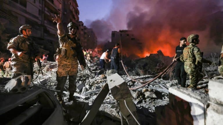 Το Ισραήλ ισοπεδώνει τον Λίβανο – Νεκρός ο επικεφαλής της κυβέρνησης της Χαμάς στη Γάζα