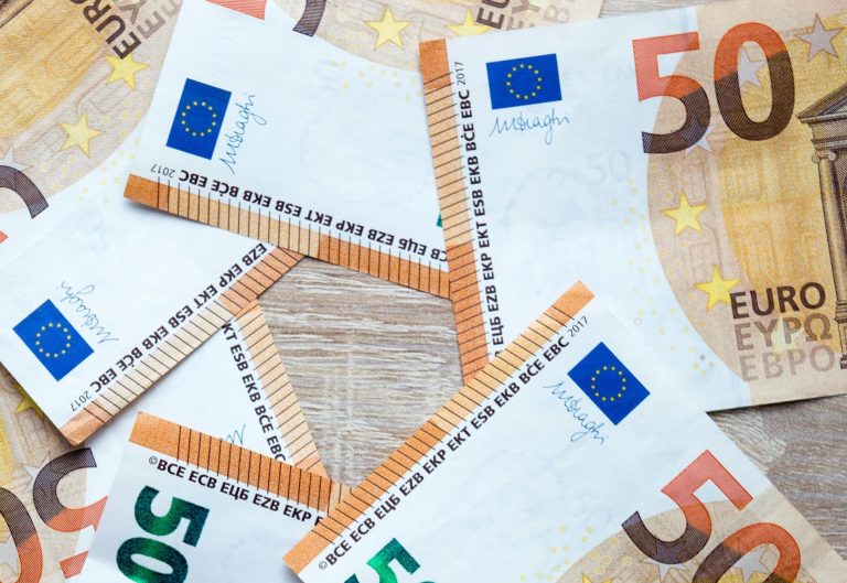 Συντάξεις Νοεμβρίου: Οι επικρατέστερες ημερομηνίες πληρωμής από τον e-ΕΦΚΑ