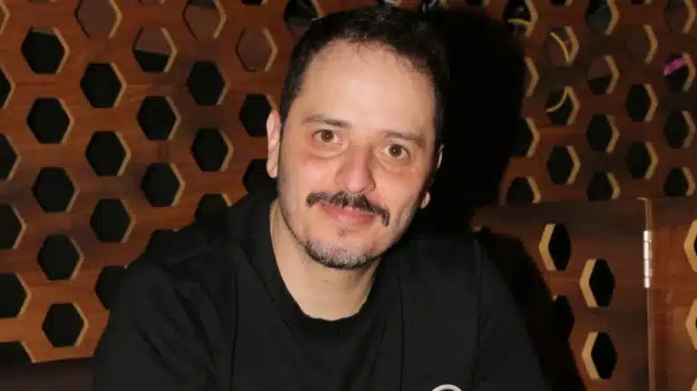 Τσουβέλας: «Μέναμε μεσοτοιχία με τον Ρωχάμη – Τον τελικό του ’87 τον είδα μαζί του»
