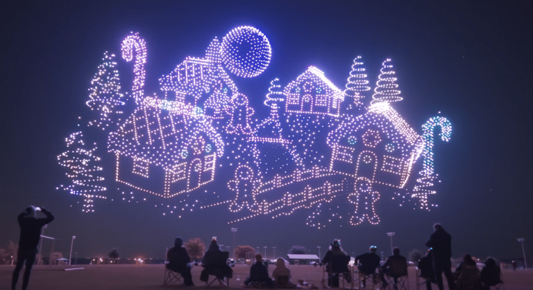 Τέξας: 4.981 drones σχημάτισαν χωριό gingerbread!