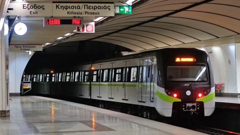 (UPD) Χάος στη Γραμμή 3: Αποκαταστάθηκε η κυκλοφορία