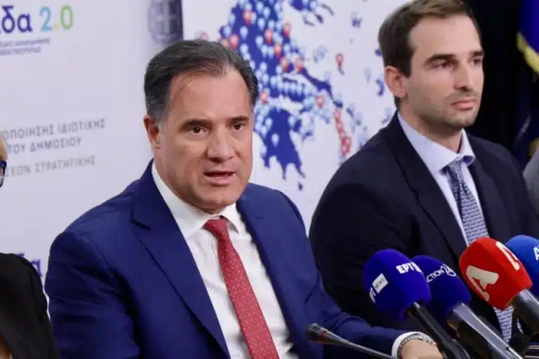 Νέα μέτρα Γεωργιάδη: Ηλεκτρονικό εισιτήριο και προγραμματισμένα ραντεβού στα φαρμακεία ΕΟΠΥΥ