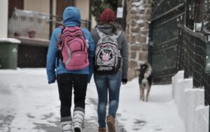 Πέφτει ραγδαία η θερμοκρασία – Πότε θα χιονίσει