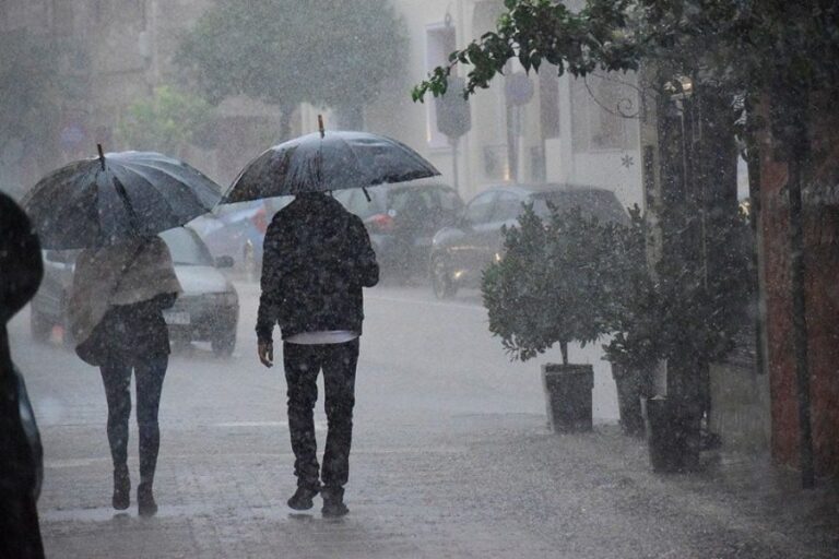 Ζάκυνθος: Πλημμύρισε η Δημόσια Ιστορική Βιβλιοθήκη από την σφοδρή κακοκαιρία