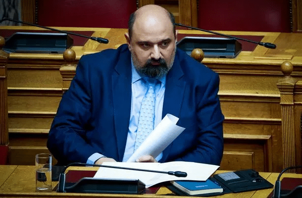 Προανακριτική – Τέμπη: Ο Τριαντόπουλος… θα παραιτηθεί (όταν συσταθεί η επιτροπή)