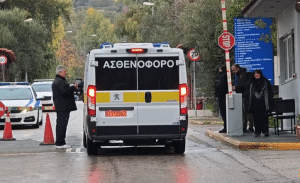 Έγκλημα στο Δαφνί: Νοσηλευόμενος σκότωσε 44χρονη με γυαλί