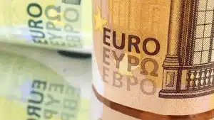 Εφάπαξ επίδομα 648,75 ευρώ από τη ΔΥΠΑ με μια αίτηση