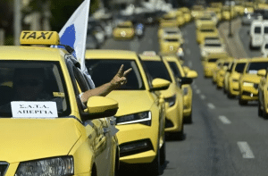 Διαδηλώσεις για τα Τέμπη στις 28/2: Ταξί μεταφέρουν δωρεάν διαδηλωτές