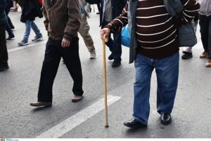 Αναδρομικά έως 15.000 ευρώ σε 50.000 συνταξιούχους από Ιούνιο 2025