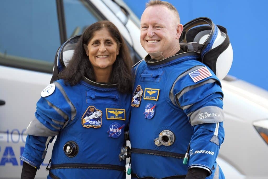 Επιστρέφουν στη Γη οι αστροναύτες της NASA- Ήταν επί 9 μήνες παγιδευμένοι στο διάστημα