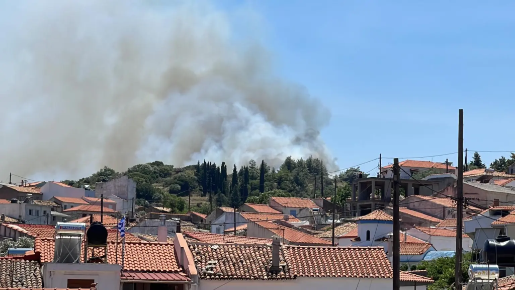 Φωτιά τώρα στη Σάμο