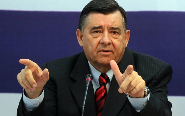 Διεγράφη ο Γιώργος Καρατζαφέρης από το ΛΑΟΣ