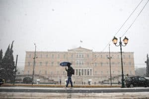 Καιρός: Ψυχρή εισβολή στα τέλη Μαρτίου; Βαρομετρικό χαμηλό με… χιόνια και καταιγίδες