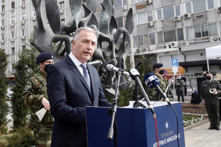 Αλλαγή σκυτάλης στο Υφυπουργείο Ανάπτυξης – Ο Καλαφάτης στη θέση του Δοξιάδη