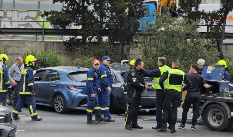 Καραμπόλα 4 οχημάτων στον Κηφισό – Φορτηγό συγκρούστηκε με 3 ΙΧ