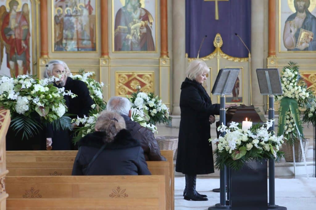 Θλίψη και δάκρυα στην κηδεία του Αλέξη Κούγια – Ποιοι έδωσαν το παρών