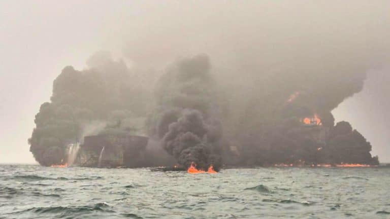 Σύγκρουση πλοίων στη Βόρεια Θάλασσα – Πληροφορίες για τουλάχιστον 32 θύματα