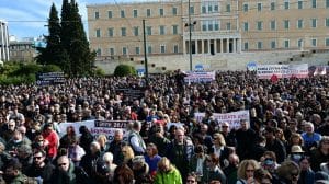Ξανά στους δρόμους: Μαζικές κινητοποιήσεις σε Αθήνα και Θεσσαλονίκη