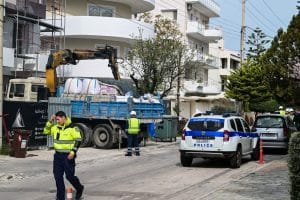 Εργατικό δυστύχημα – Βούλα: Συνελήφθησαν οι 2 εργολάβοι της οικοδομής