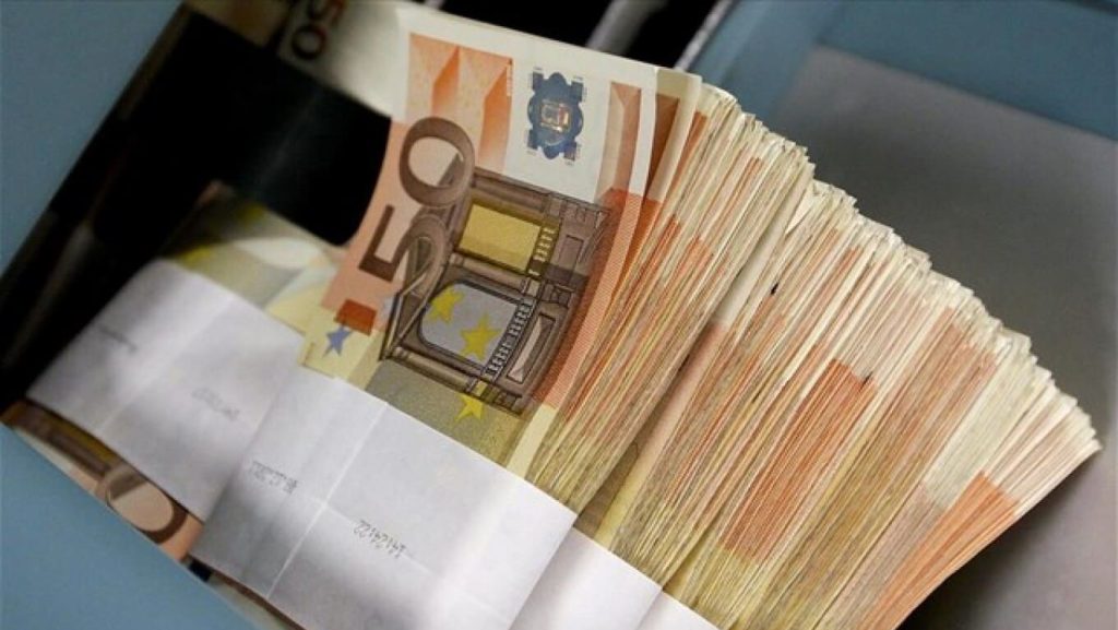 Δημόσιο: Σταθερά υψηλές οι υποχρεώσεις του προς τον ιδιωτικό τομέα
