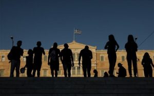 Διεθνής κατακραυγή για την Ελλάδα σε εργασιακά και φτώχεια