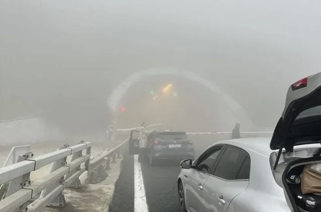 Εγνατία: Σοκαριστικό τροχαίο με φορτηγό (βίντεο)