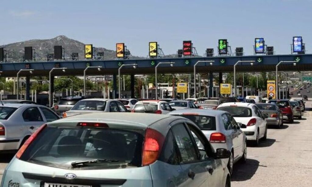 Πάσχα: Το αδιαχώρητο στους δρόμους – Καθυστερήσεις άνω των 45′ για Ελευσίνα
