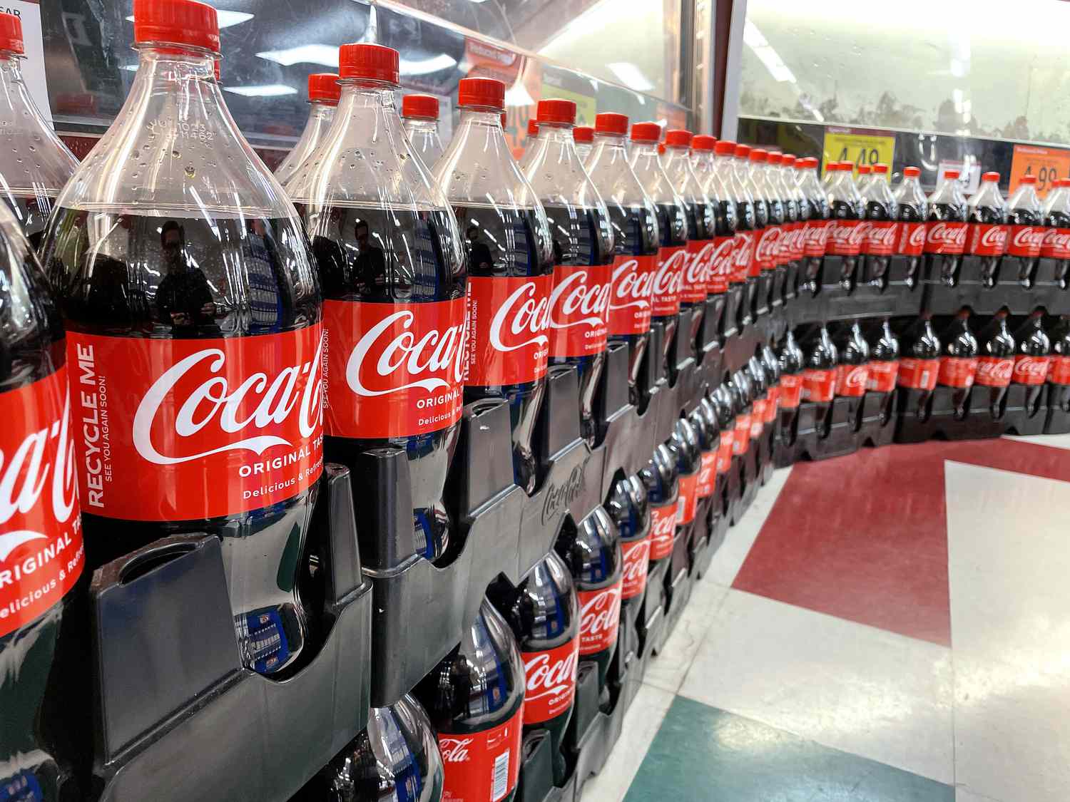 Coca Cola: Δουλειά για υποψηφίους έξι ειδικοτήτων