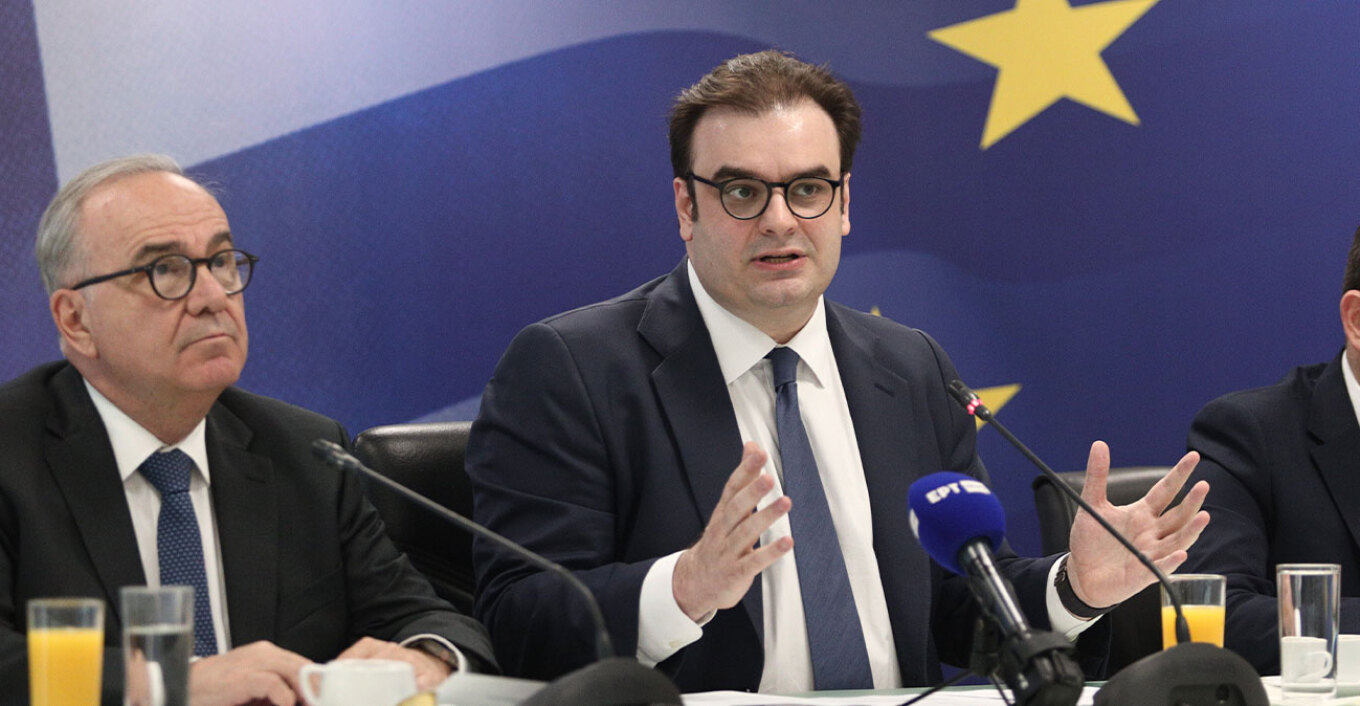 Ένα ενοίκιο «πίσω» κάθε χρόνο – Ποιοι θα πάρουν έως 800€