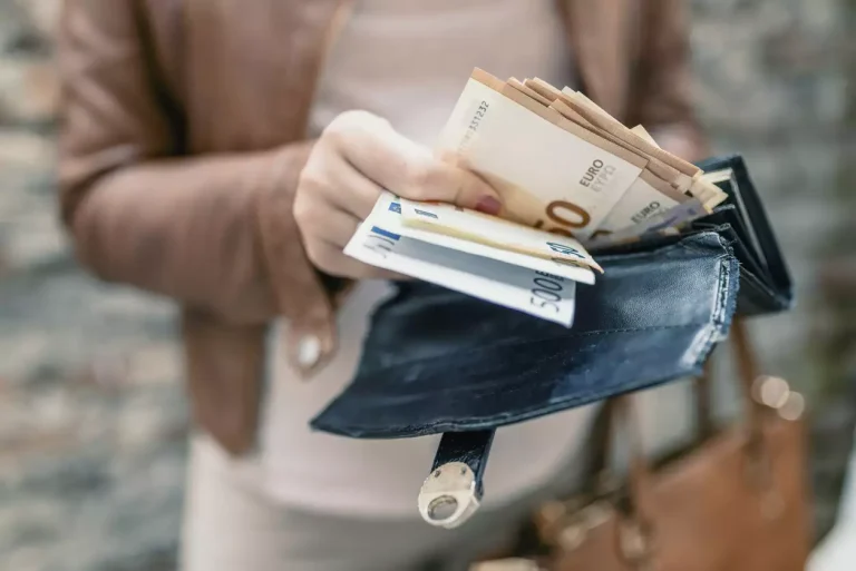 Βαρέα ένσημα και σύνταξη: Τι ισχύει και τι πρέπει να προσέξετε