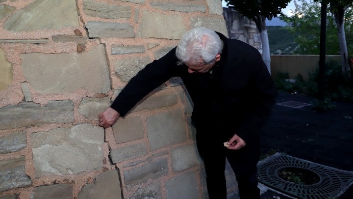 Ηράκλειο: Ξεκίνησαν οι έλεγχοι για τις ρηγματώσεις στις Βούτες