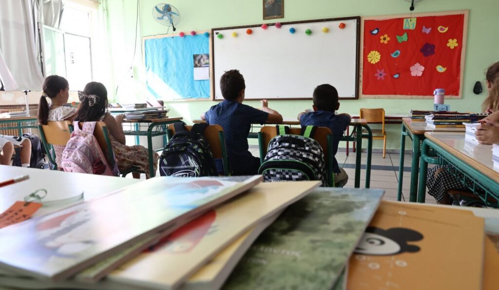 Αμετακίνητο το Υπουργείο Παιδείας για την αξιολόγηση – Πειθαρχικές διώξεις σε 2.500 εκπαιδευτικούς
