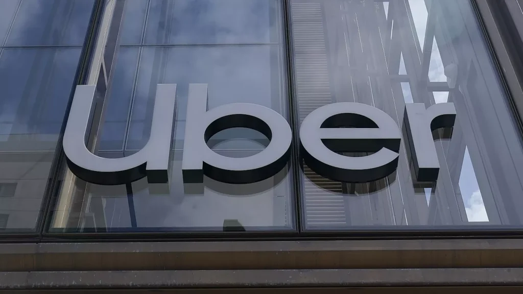Νέο σημείο παραλαβής Uber στο αεροδρόμιο Αθηνών