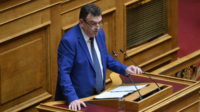 Νίκος Παπαδόπουλος: Μήνυση παντός υπευθύνου για το επεισόδιο της πινακοθήκης