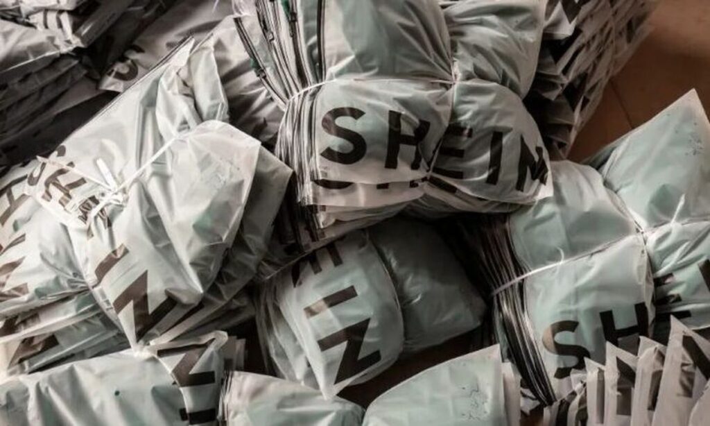 Shein: Αντιμέτωπη με κατηγορίες για παραπλανητικές πρακτικές