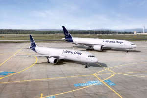 Σοκ σε πτήση της Lufthansa: Συγκυβερνήτης λιποθύμησε μόνος στο πιλοτήριο