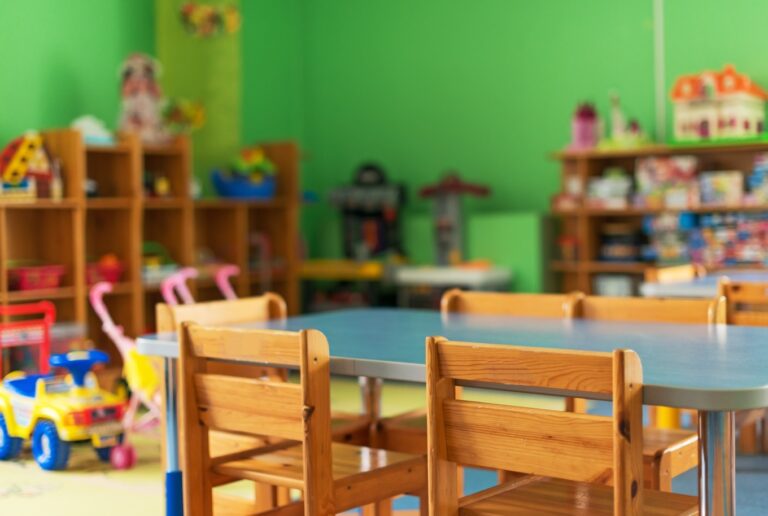 Δημοτικοί βρεφονηπιακοί σταθμοί: Προθεσμίες, δικαιολογητικά και κριτήρια επιλογής