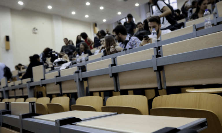 Υπ. Παιδείας: Πτυχίο ΑΕΙ σε 3 χρόνια