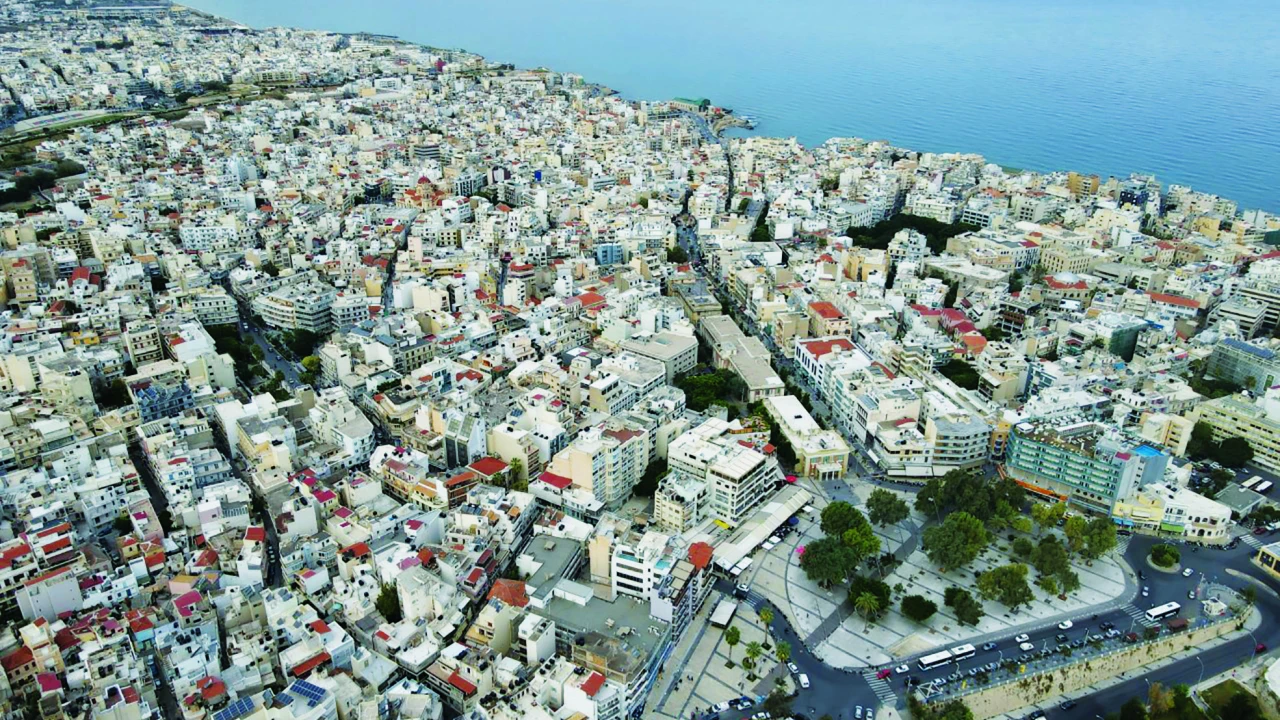 Ρεκόρ πλειστηριασμών: 20.000 ακίνητα και 2,35 δισ. ευρώ στην αγορά