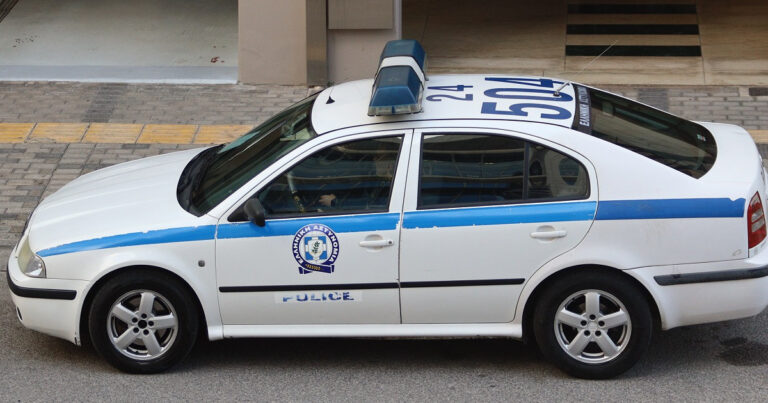 Μενίδι: Συνελήφθησαν δύο νεαροί μετά από επεισοδιακή καταδίωξη