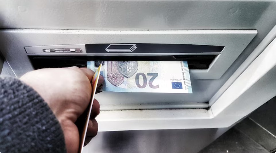 Μπόνους σε 240.000 συνταξιούχους
