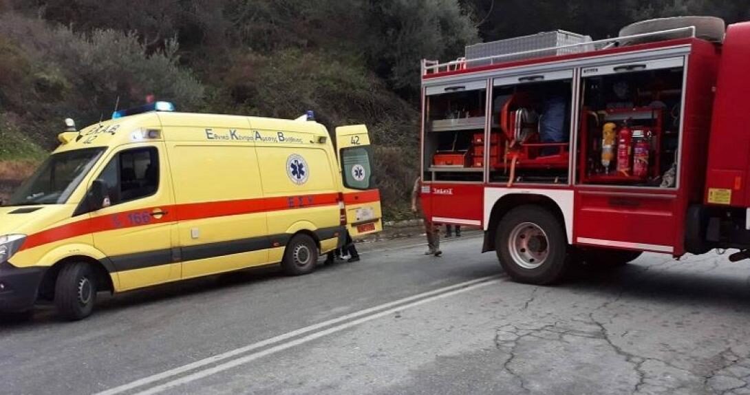 Θεσσαλονίκη: Αυτοκίνητο πήρε φωτιά μετά από σύγκρουση – Δύο τραυματίες