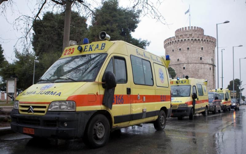 Τροχαίο με εγκατάλειψη στη Θεσσαλονίκη – Στο νοσοκομείο 43χρονη γυναίκα