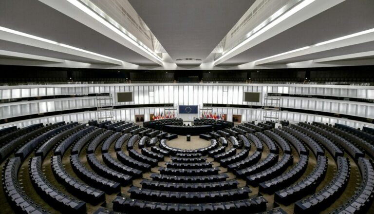 Η Ευρωπαϊκή Επιτροπή παραπέμπει την Ελλάδα στο δικαστήριο της Ε.Ε.