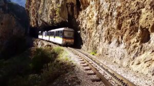 Οδοντωτός: Ακινητοποιήθηκε αμαξοστοιχία με 105 επιβάτες