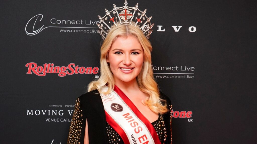 Αποχώρηση-σοκ από τα καλλιστεία Miss World:  Τι καταγγέλλει η Μις Αγγλία