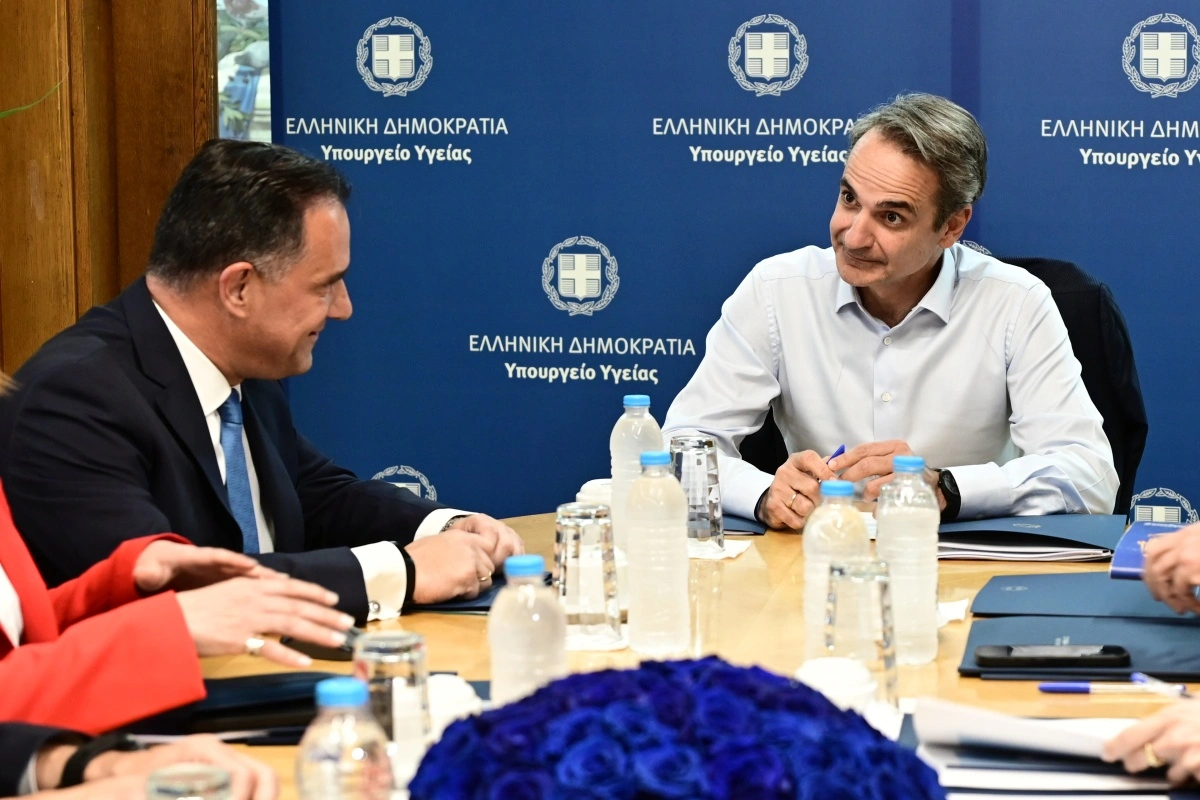 Μητσοτάκης στο Υπουργείο Υγείας: Έρχεται το «1566»