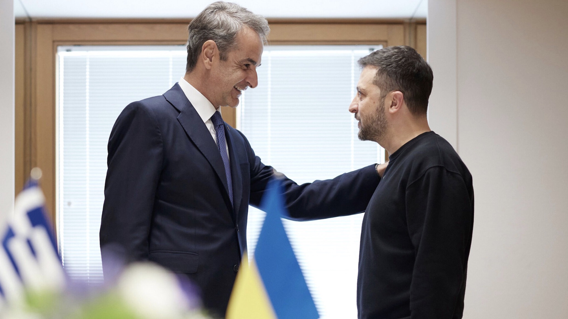 Τηλεφωνική επικοινωνία Μητσοτάκη – Ζελένσκι: Αποδέχθηκε πρόσκληση για τη Σύνοδο της Οδησσού