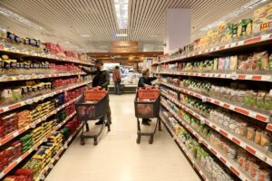 Μικρότερες συσκευασίες, ίδιες τιμές – Τι συμβαίνει στα σούπερ μάρκετ;